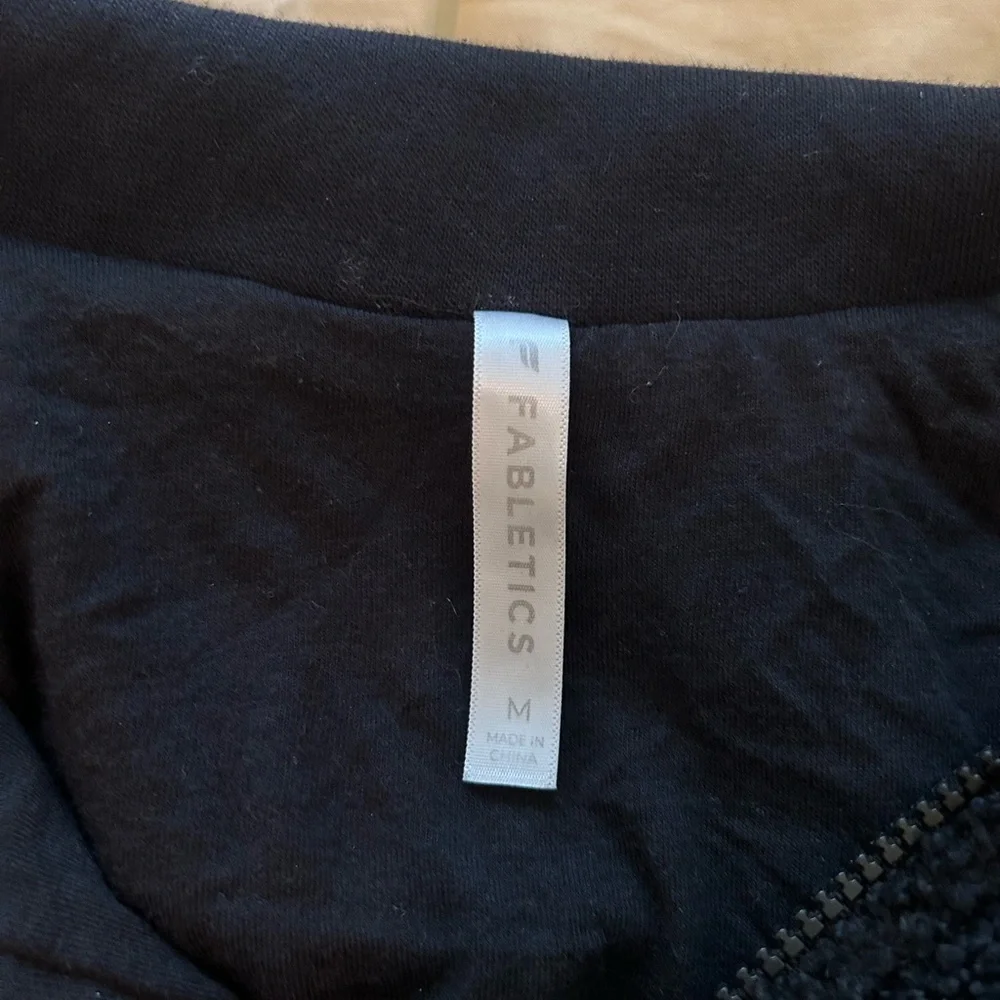 Fabletics half-zip pullover - Picture 2 of 3
